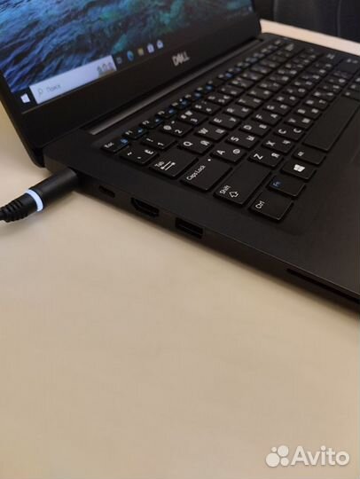 Dell Latitude 7390 i5-8350/256/8 Без АКБ