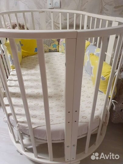 Детская кроватка трансформер с маятником