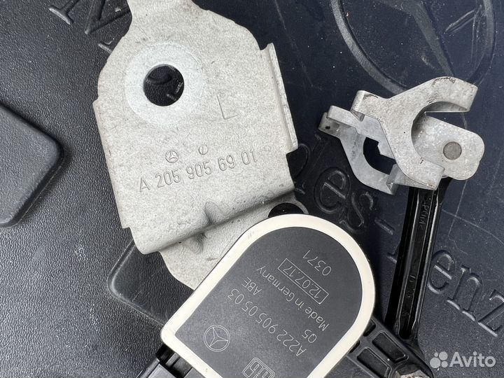 Передний датчик положения кузова Mercedes