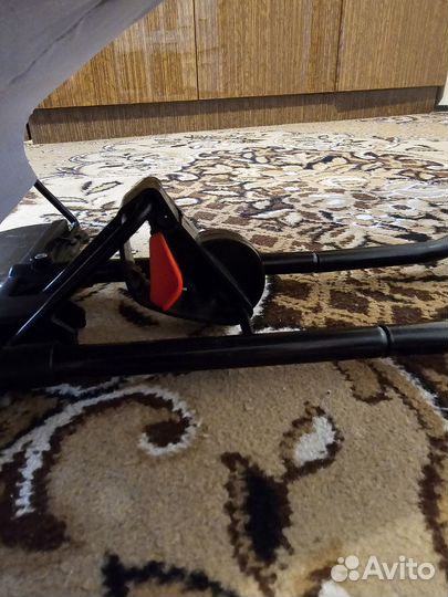 Шезлонг для новорожденных