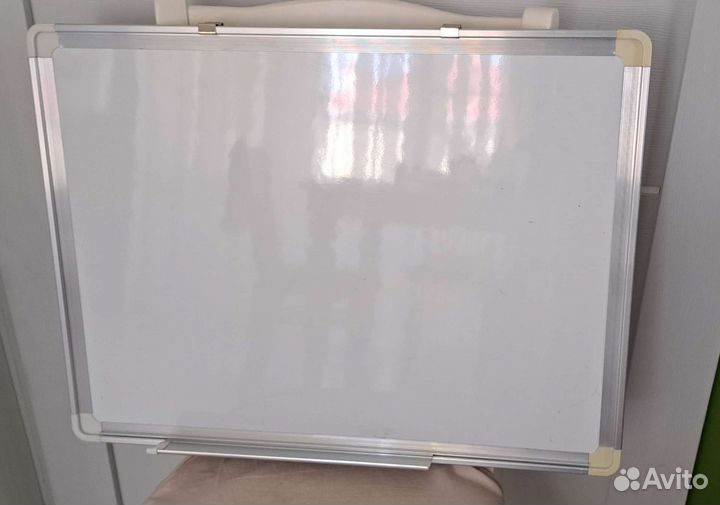 Магнитно маркерная доска