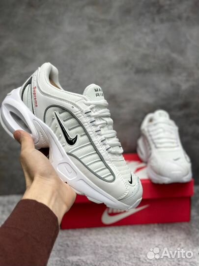 Кроссовки Nike Air Max Tailwind Суприм белые