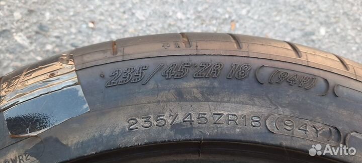 Michelin Pilot Sport 5 235/45 R18