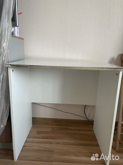 Компьютерный стол белый бу Hoff