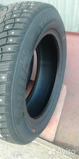 Triangle IcelynX TI501 215/60 R16 99T