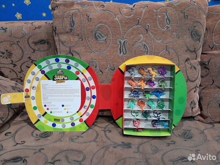 Коллекция завров и альбом из Пятерочки