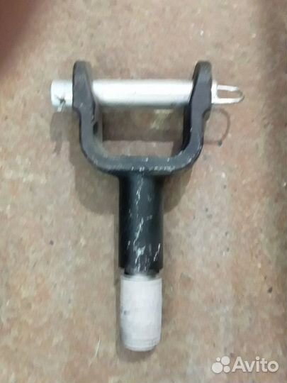 Крюк буксировочный для камаза