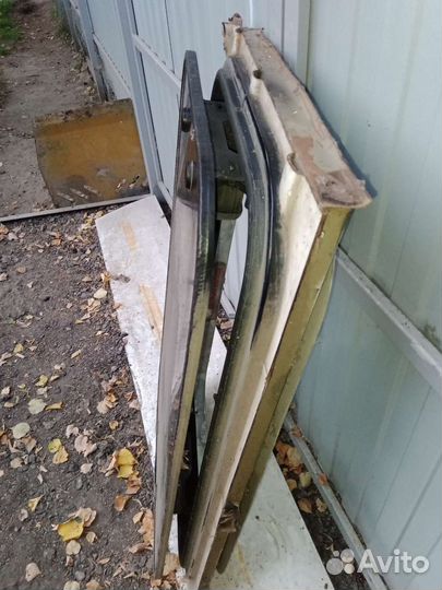 Люк стеклянный в крышу авто