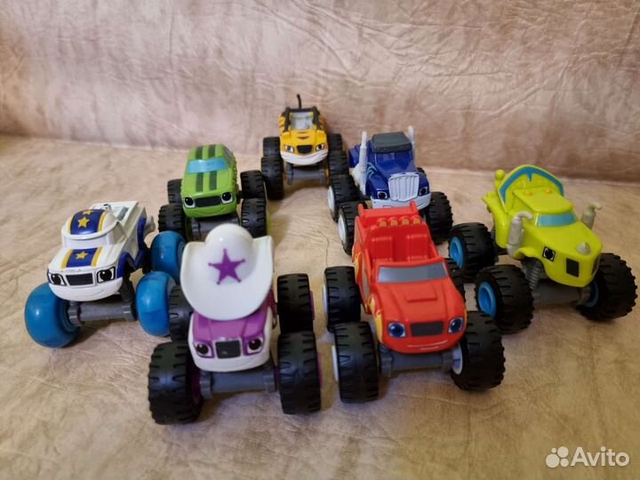 Вспыш и чудо машинки (набор из 7 машин, оригинал)