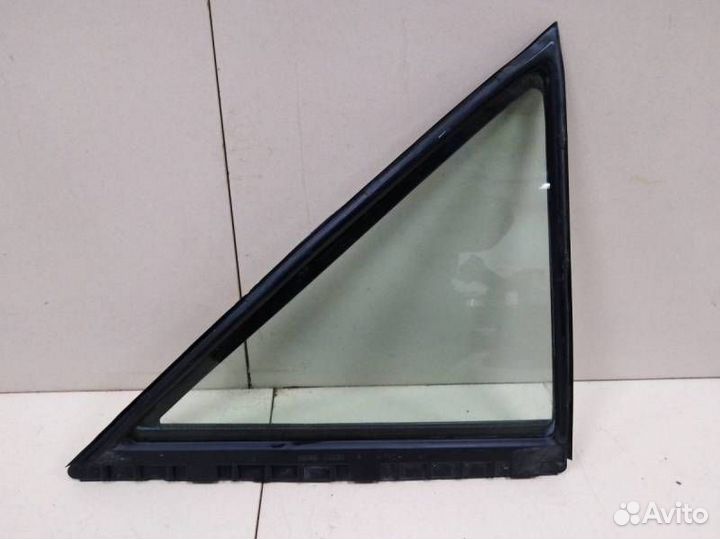 Стекло двери задней правой форточка Toyota Camry X