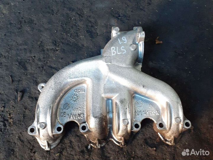 Коллектор впускной VW Caddy 3 1.9 TDI BLS