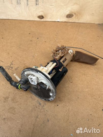 Топлевный бензонасос