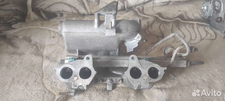 Ресивер-впускной коллектор+рампа в сборе ваз 2111