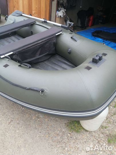 Лодка гладиатор Е 330 PRO