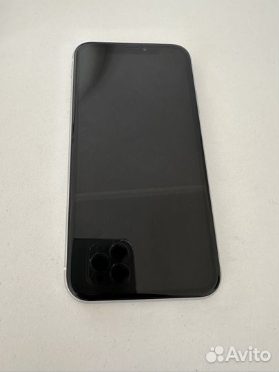 Телефон iPhone XR