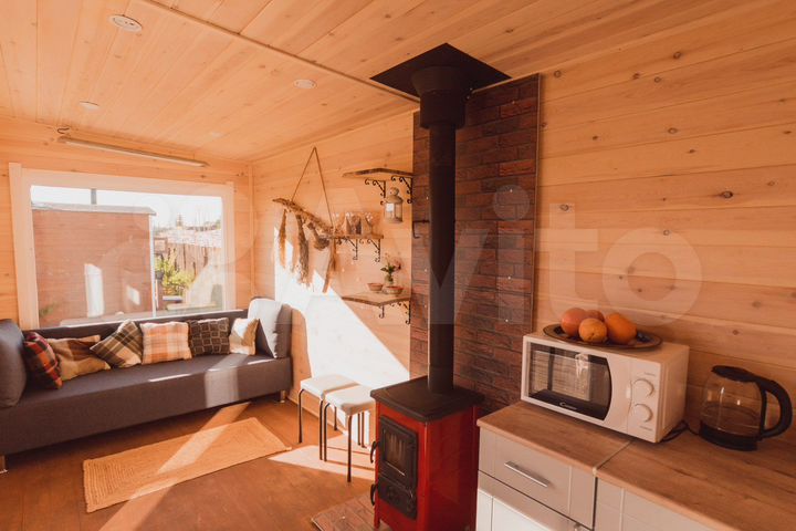 Дом 20 м² на участке 10 сот.