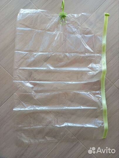 Чехол вакуумный, с вешалкой 105*70