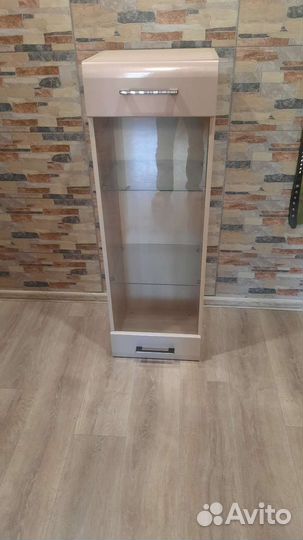 Шкафчик навесной