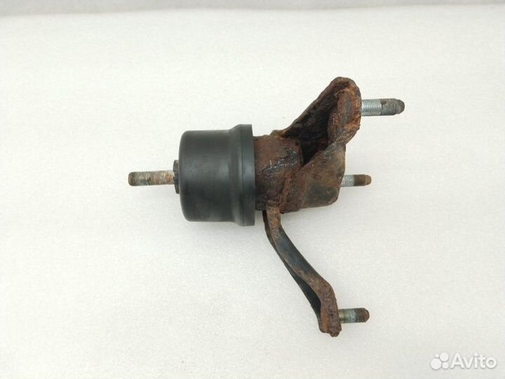 Опора АКПП Toyota Camry 30 2azfe 2003