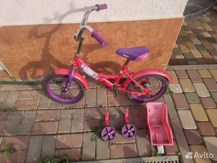 Велосипед четырехколестный