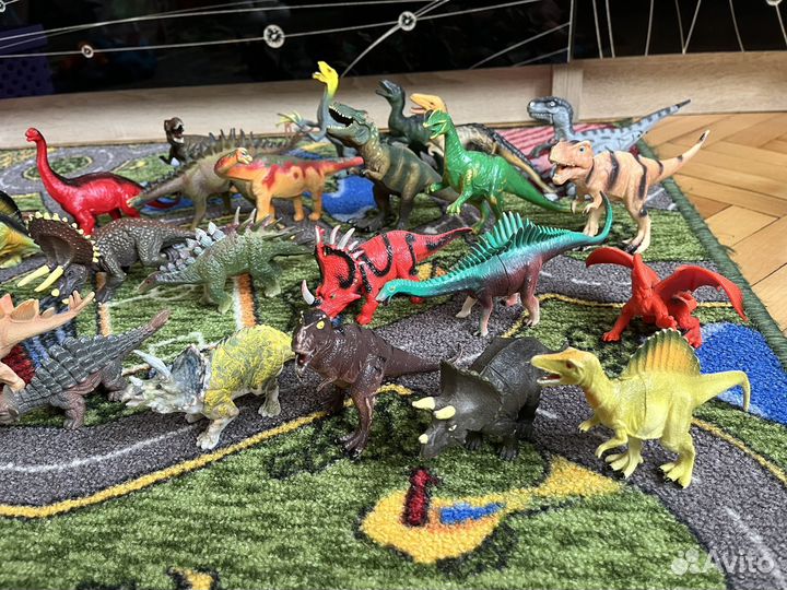 Динозавры игрушки