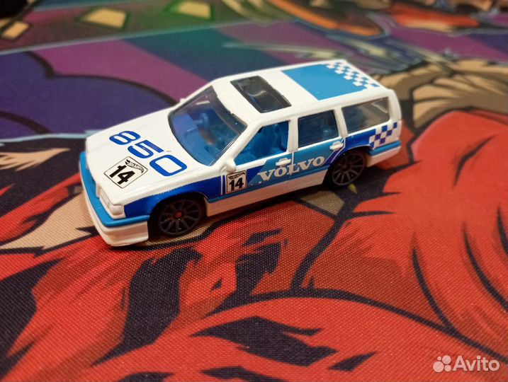 Машинка Hot wheels