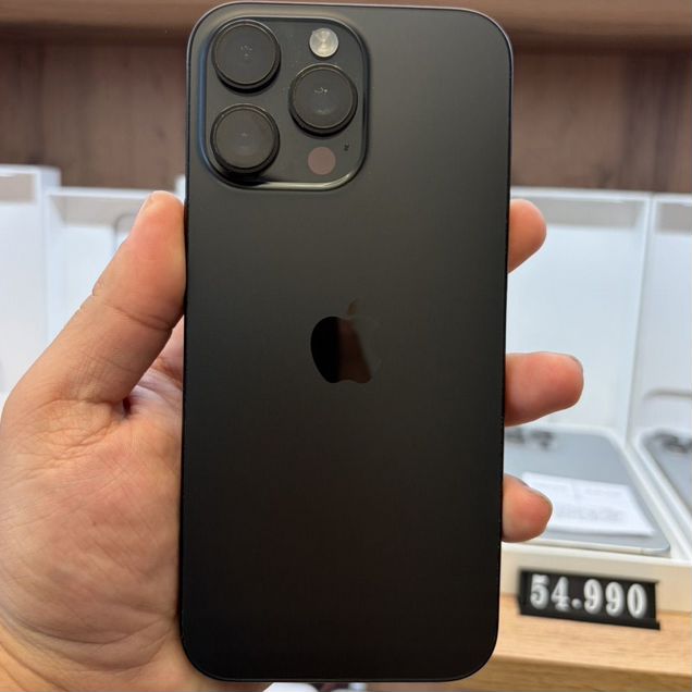 iPhone 16 Pro Max, 256 ГБ, SIM + eSIM