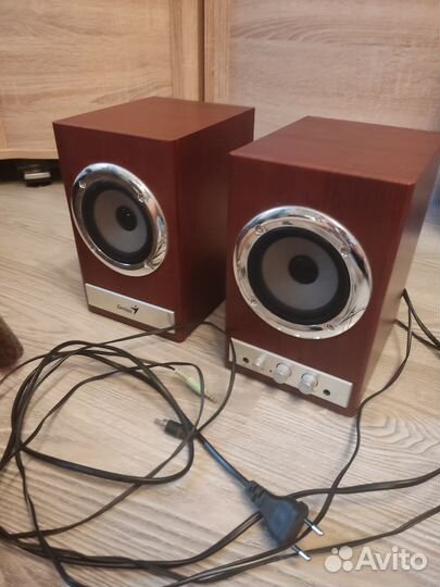 Компьютерные колонки genius sp-hf800x