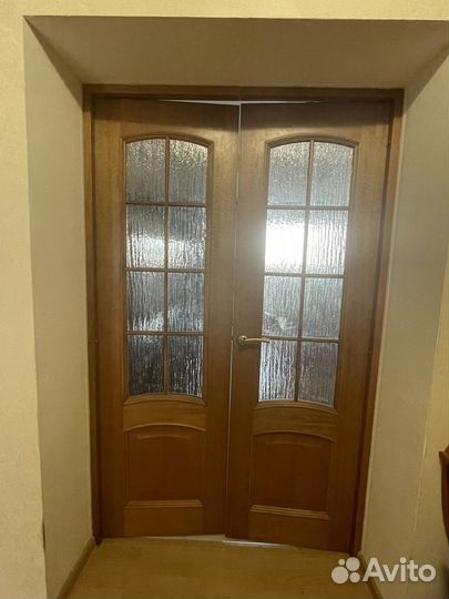 Межкомнатные двери бу с коробкой и фурнитурой