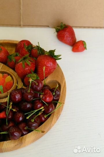 Деревянная менажница 