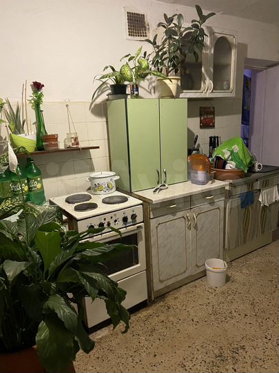 Комната 13 м² в 4-к., 2/9 эт.