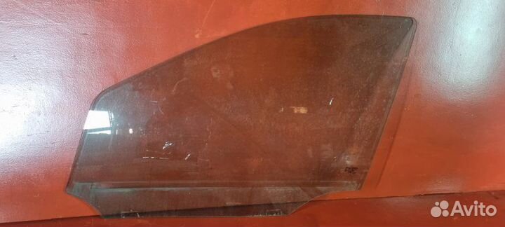 Стекло переднее левое Mercedes Benz Ml 350 W164