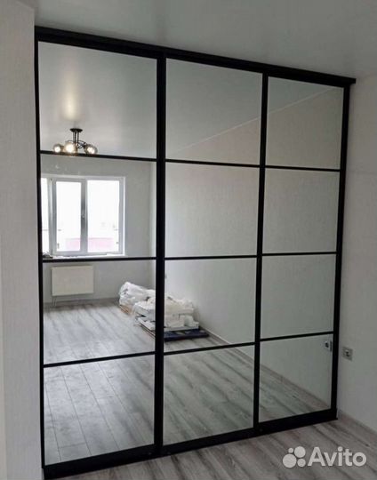 Двери купе в нишу