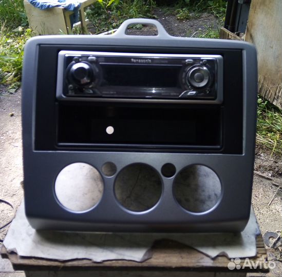 Накладка панели под магнитолу Ford Focus 2 2005-20