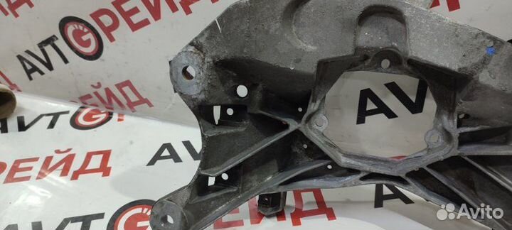 Балка коробки передач Audi Q5 8RB cncd 26.07.2013