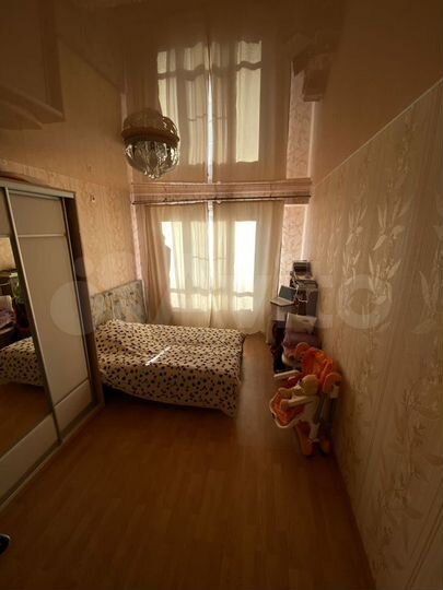 волгоград воздушной армии 10а вид с последнего этажа. хорошая квартира. большая квартира. комната за сутки. кухня гостинная 20кв м лофт.