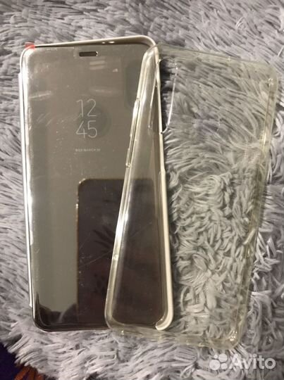 Чехлы на телефон