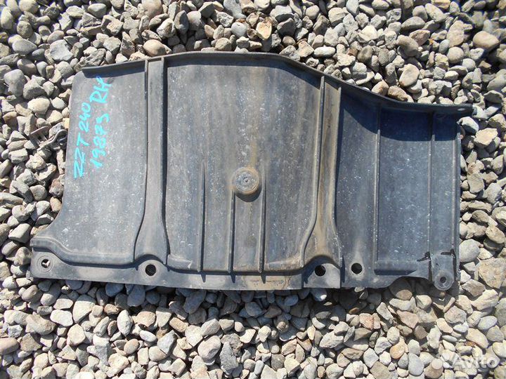 Защита двигателя правая Toyota Allion ZZT245