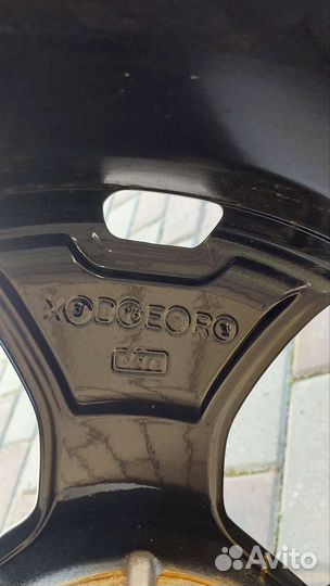 Bridgestone Dueler H/T 215/65 R17 96H