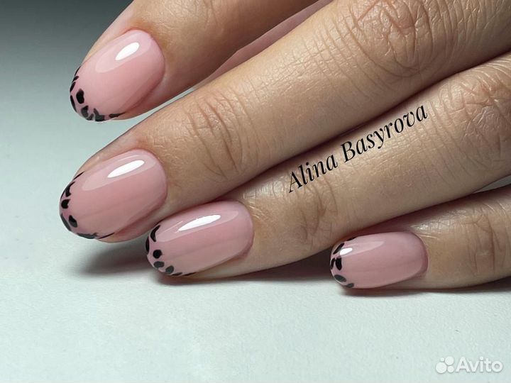 Мастер маникюра