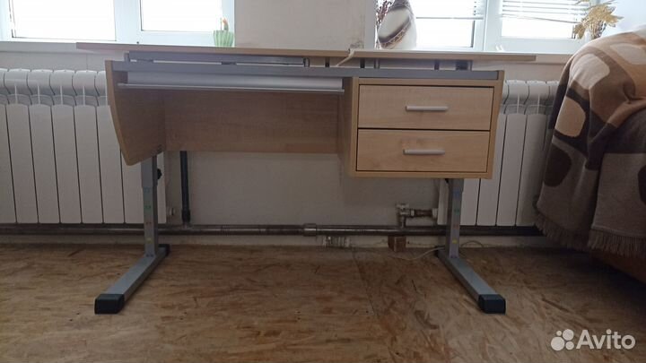 Стол парта для школьника