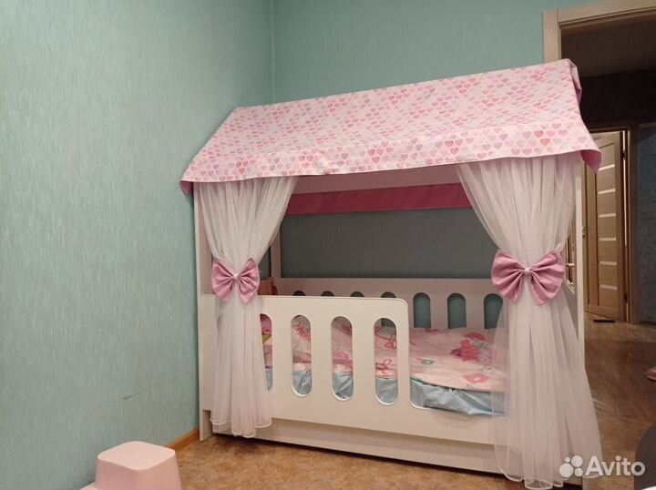 Детская кроватка домик бу
