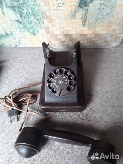 Советский телефон ретро