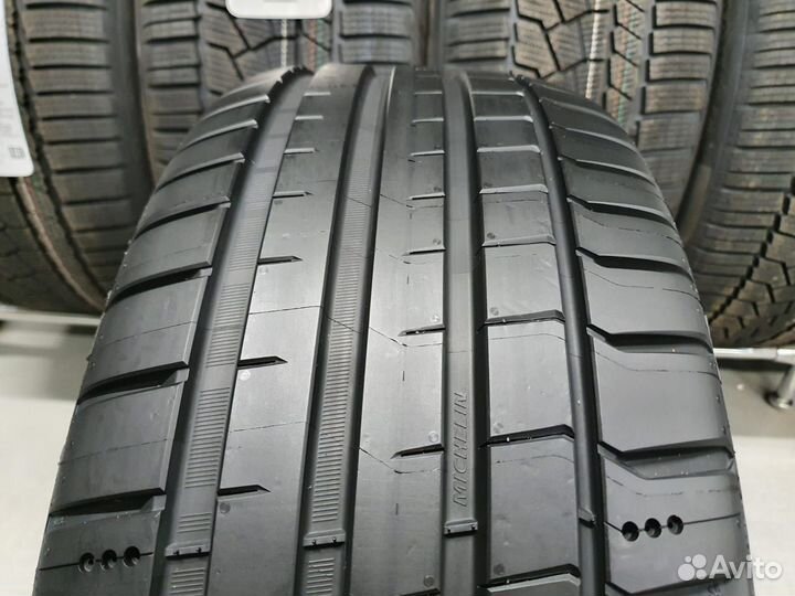 Michelin Pilot Sport 5 235/35 R19