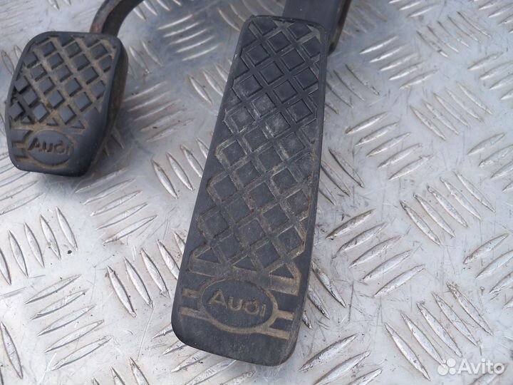 Педальный узел Audi 80 / 90 B3 1989г