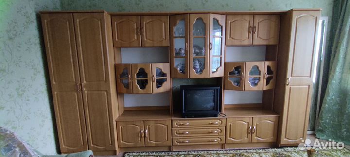 Стенка в гостиную бу
