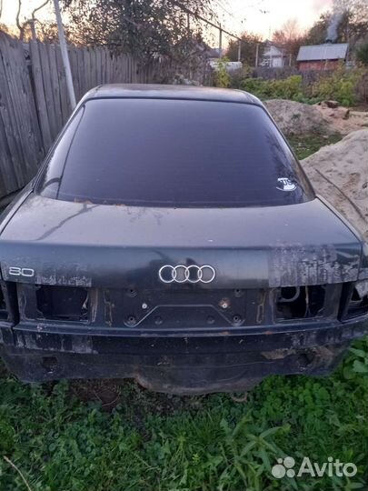 Крышка багажника ауди 80 b4