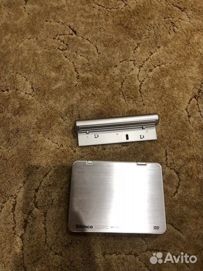 Портативный видеопроигрыватель