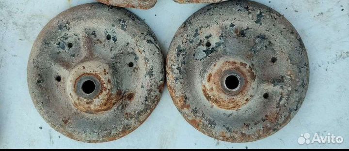 Задние опорные чашки пружины Нубира комплект