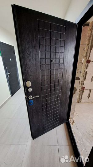 Дверь входная металлическая